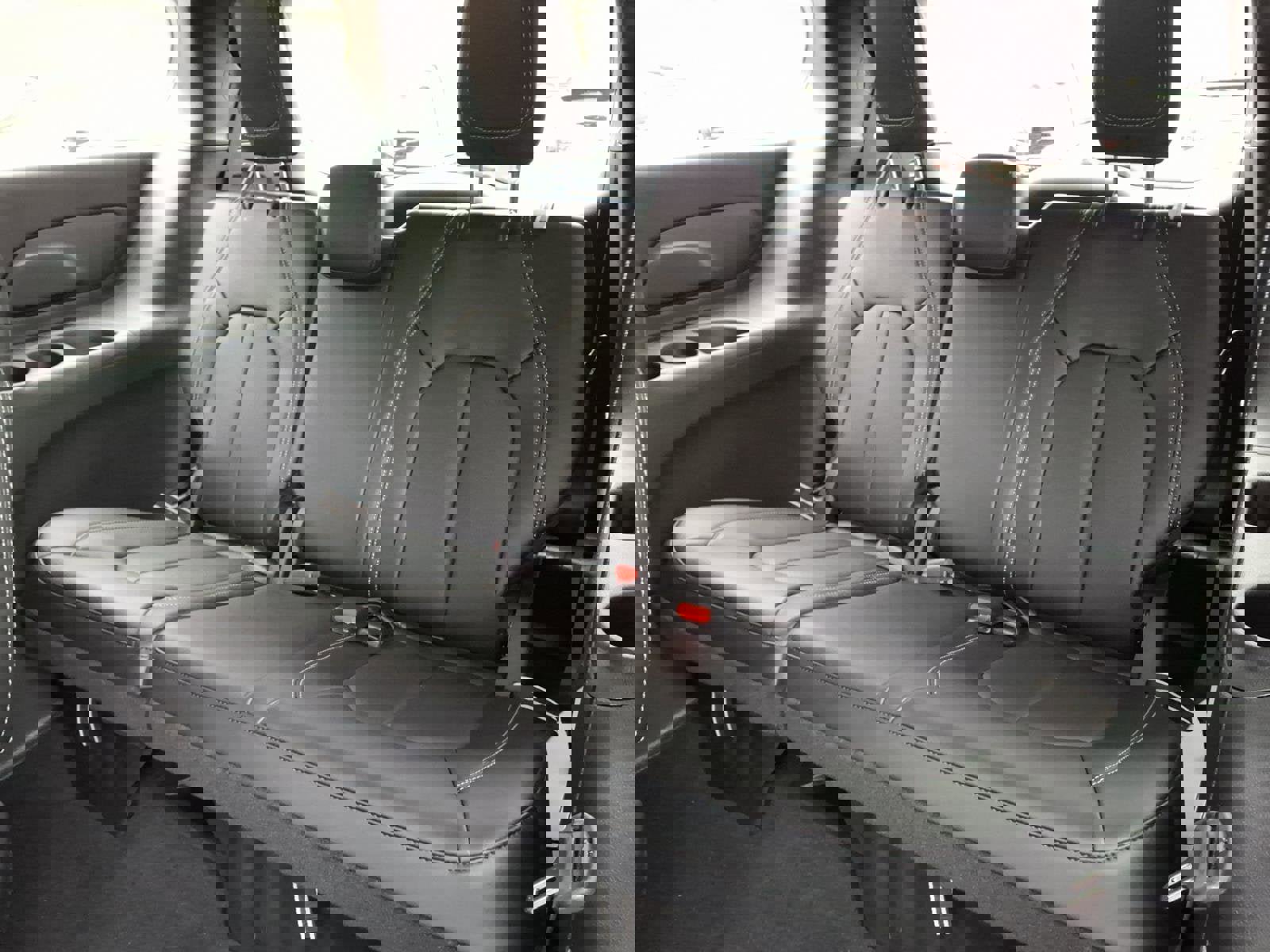 New 2026 Chrysler Voyager LX image 9