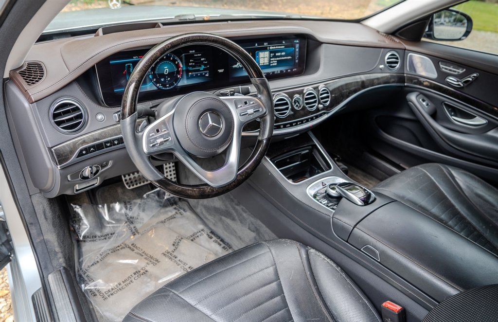 Used 2019 Mercedes-Benz S 560 Sedan w/ AMG Line Exterior image 14