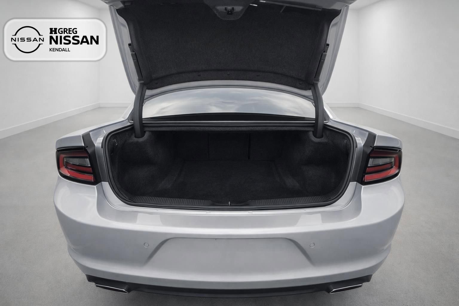 Used 2023 Dodge Charger SXT w/ Cold Weather Package image 8