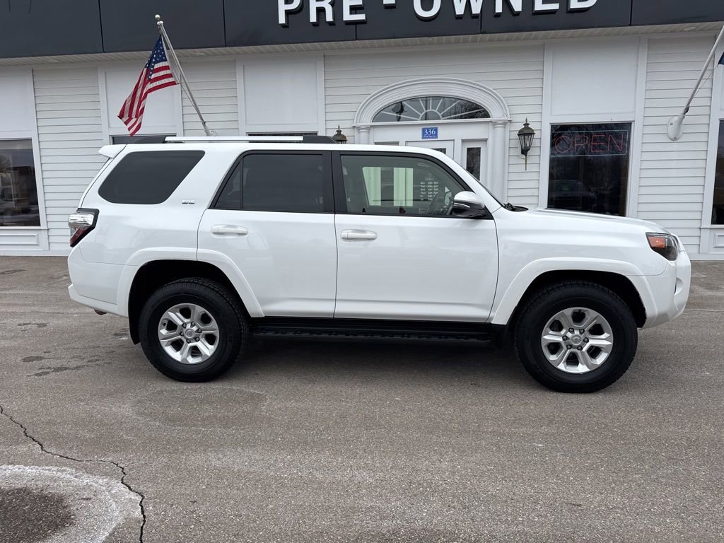 Used 2024 Toyota 4Runner SR5 Premium image 4