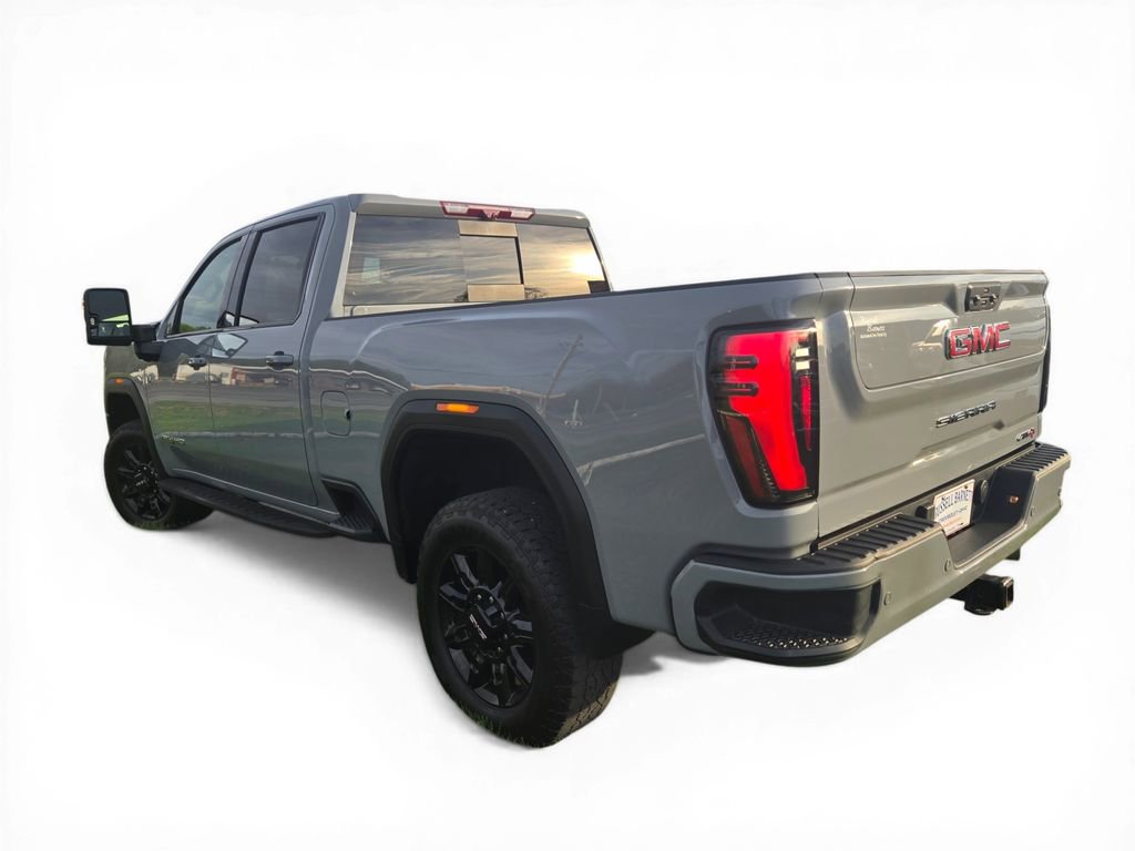 Used 2024 GMC Sierra 2500 AT4 w/ AT4 Premium Plus Package image 3