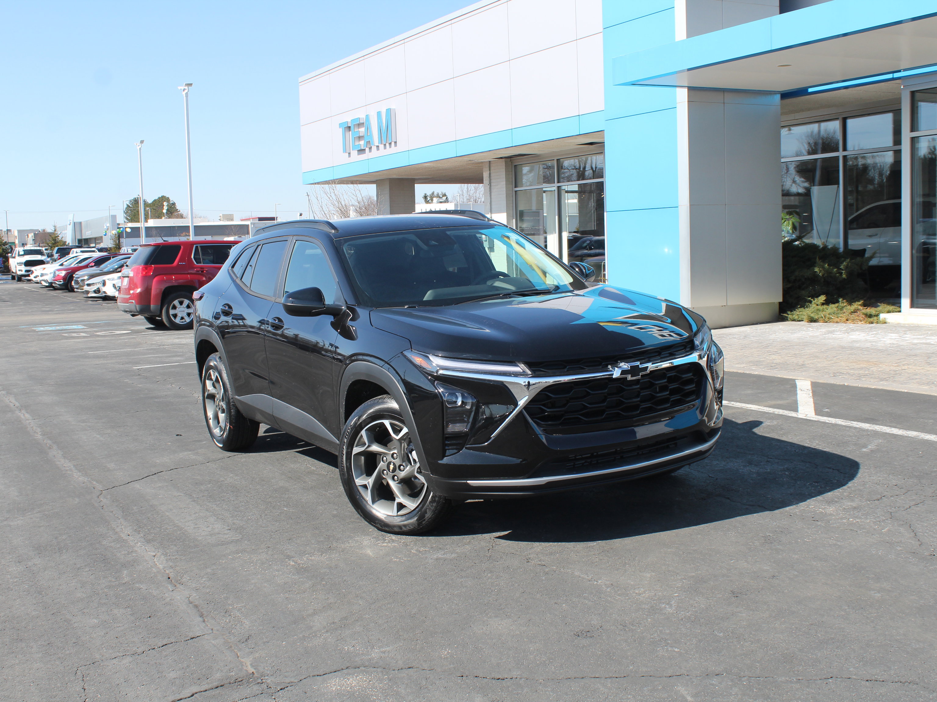 New 2026 Chevrolet Trax LT w/ Driver Confidence Package image 2