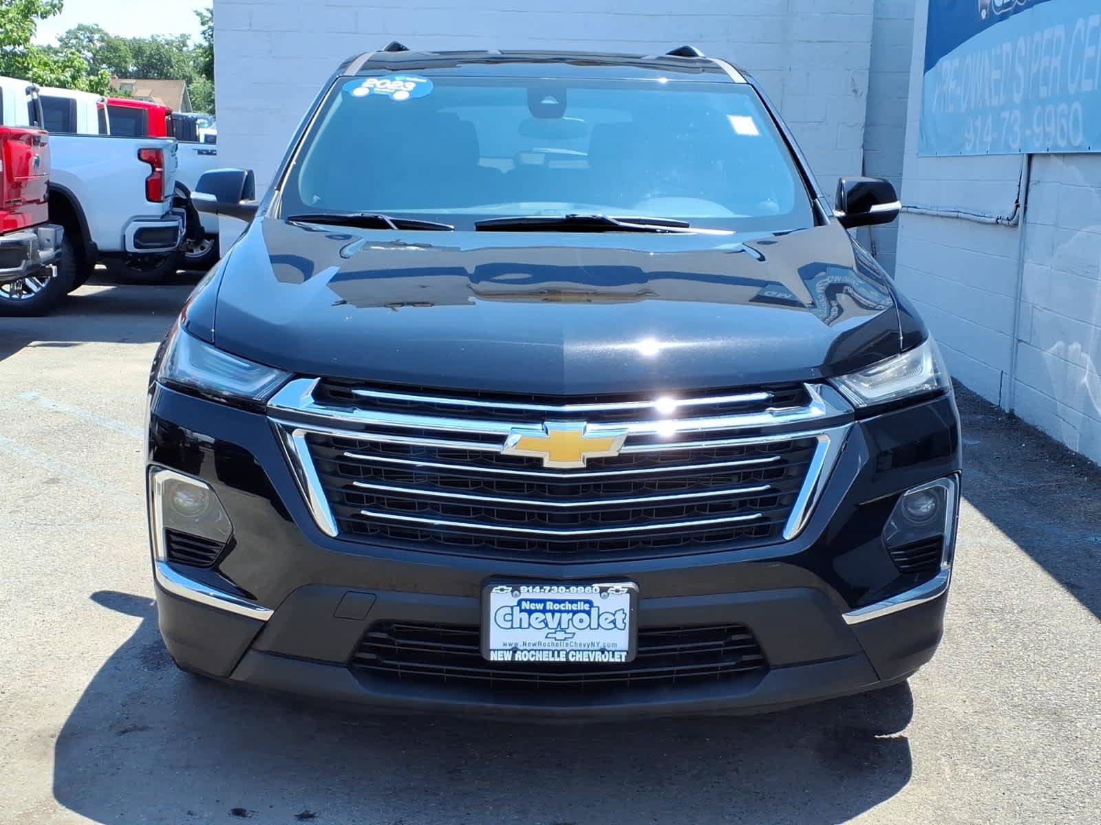 Certified 2023 Chevrolet Traverse LT AWD/4WD image 2
