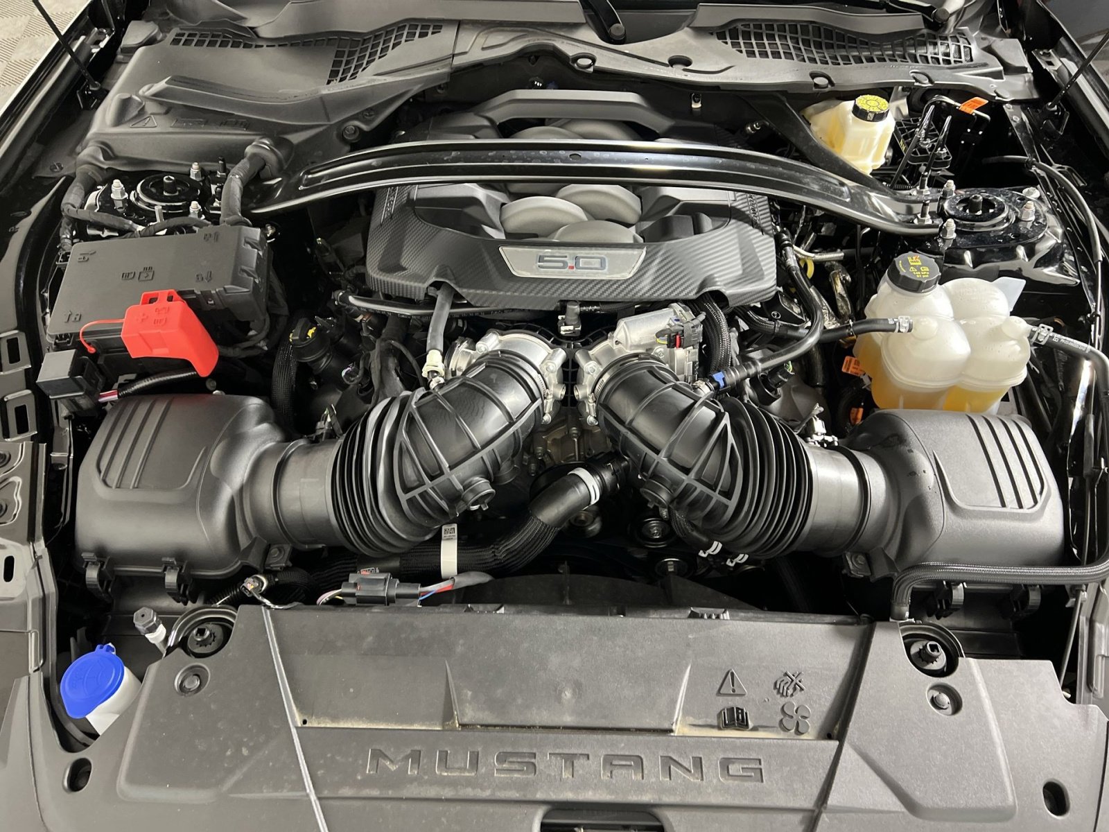 Used 2025 Ford Mustang GT w/ GT Performance Package RWD image 26