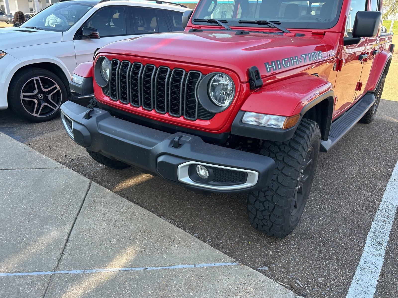 Used 2025 Jeep Gladiator High Tide image 16