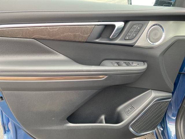 Certified 2025 Buick Enclave Avenir w/ LPO, Floor Liner Package FWD image 17
