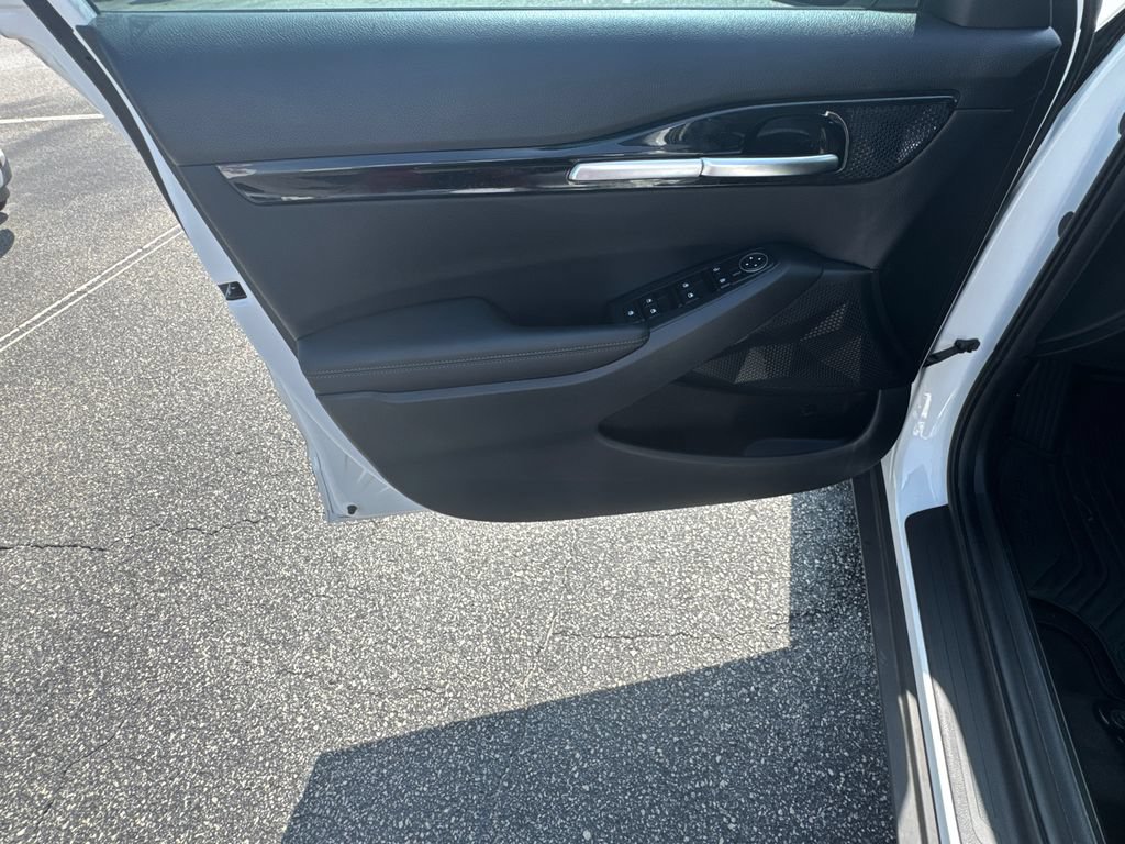 Certified 2025 Kia Seltos EX w/ EX Sunroof Package AWD/4WD image 10