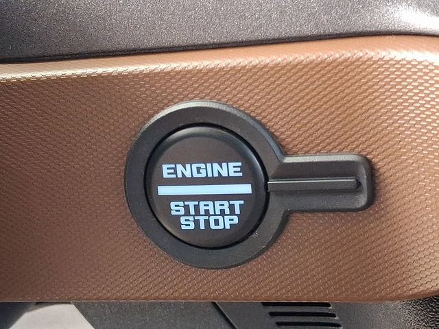 Used 2024 Ford Bronco Outer Banks w/ Sasquatch Package AWD/4WD image 19
