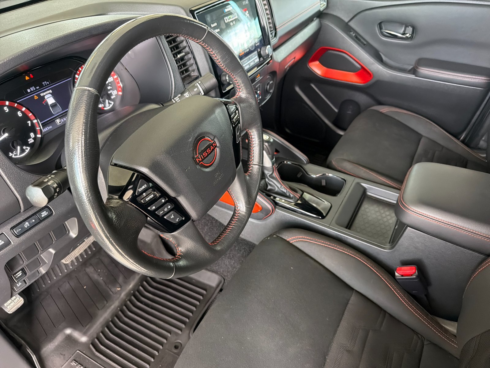 Used 2024 Nissan Frontier Pro-X RWD image 10