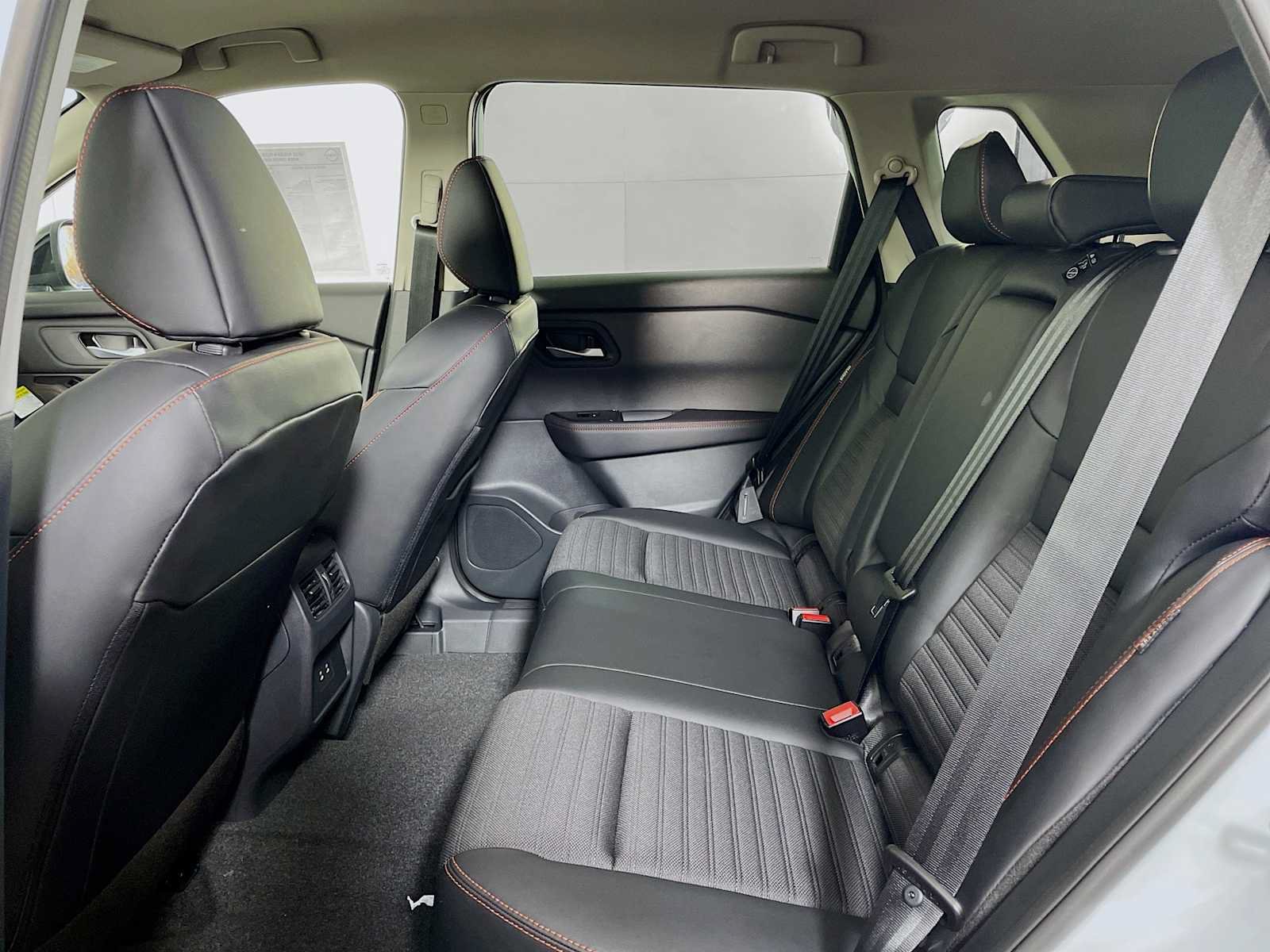 New 2026 Nissan Rogue SV AWD/4WD image 5