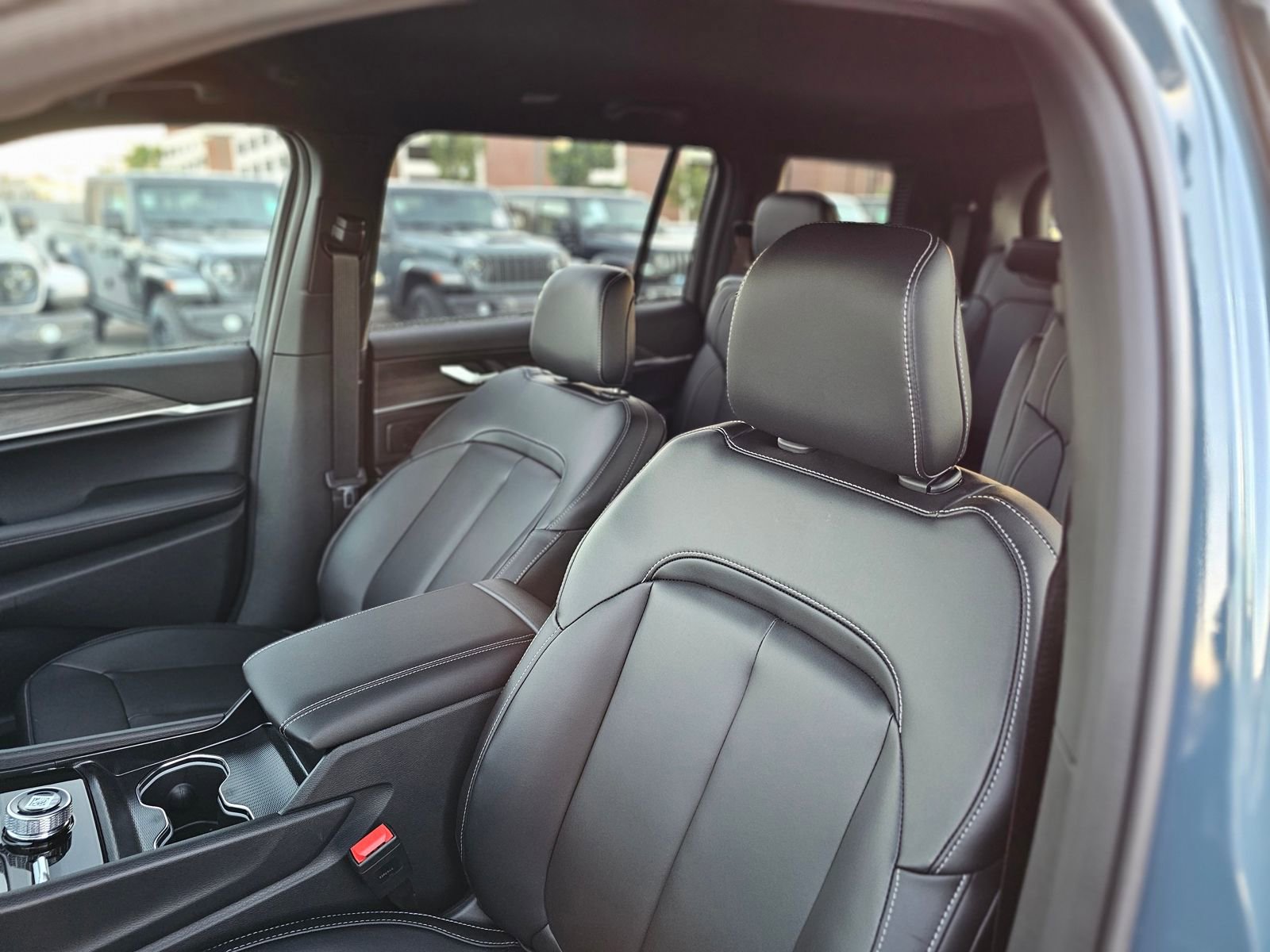 New 2026 Jeep Grand Cherokee L Limited AWD/4WD image 20