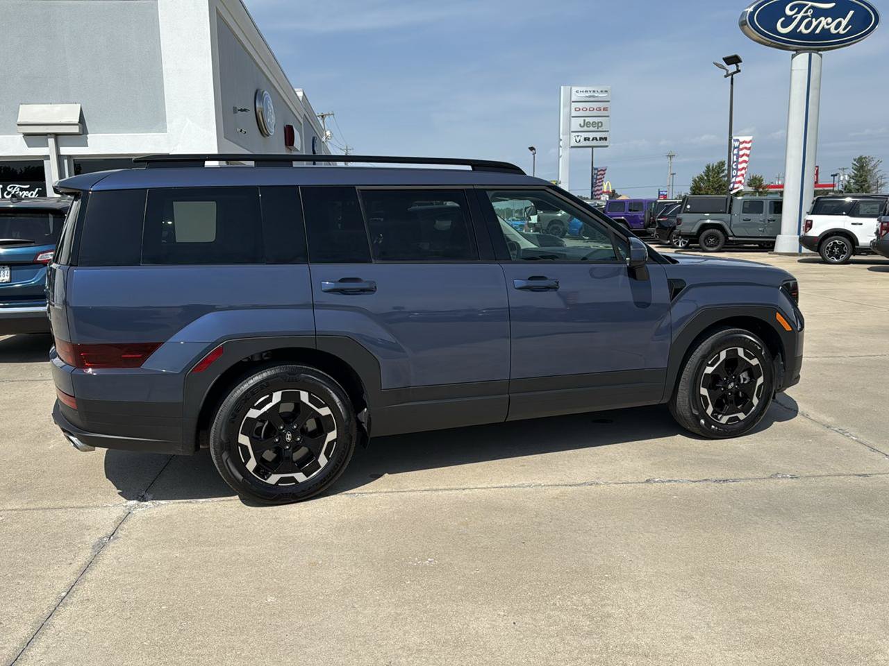 Used 2026 Hyundai Santa Fe SEL FWD image 8