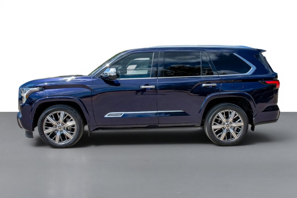 Used 2023 Toyota Sequoia Capstone AWD/4WD image 9