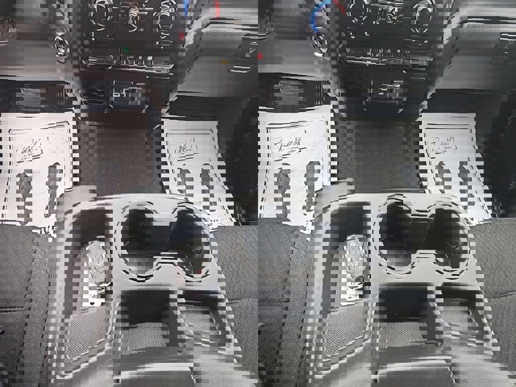 Used 2021 Chevrolet Silverado 1500 LT w/ Bed Protection Package image 15