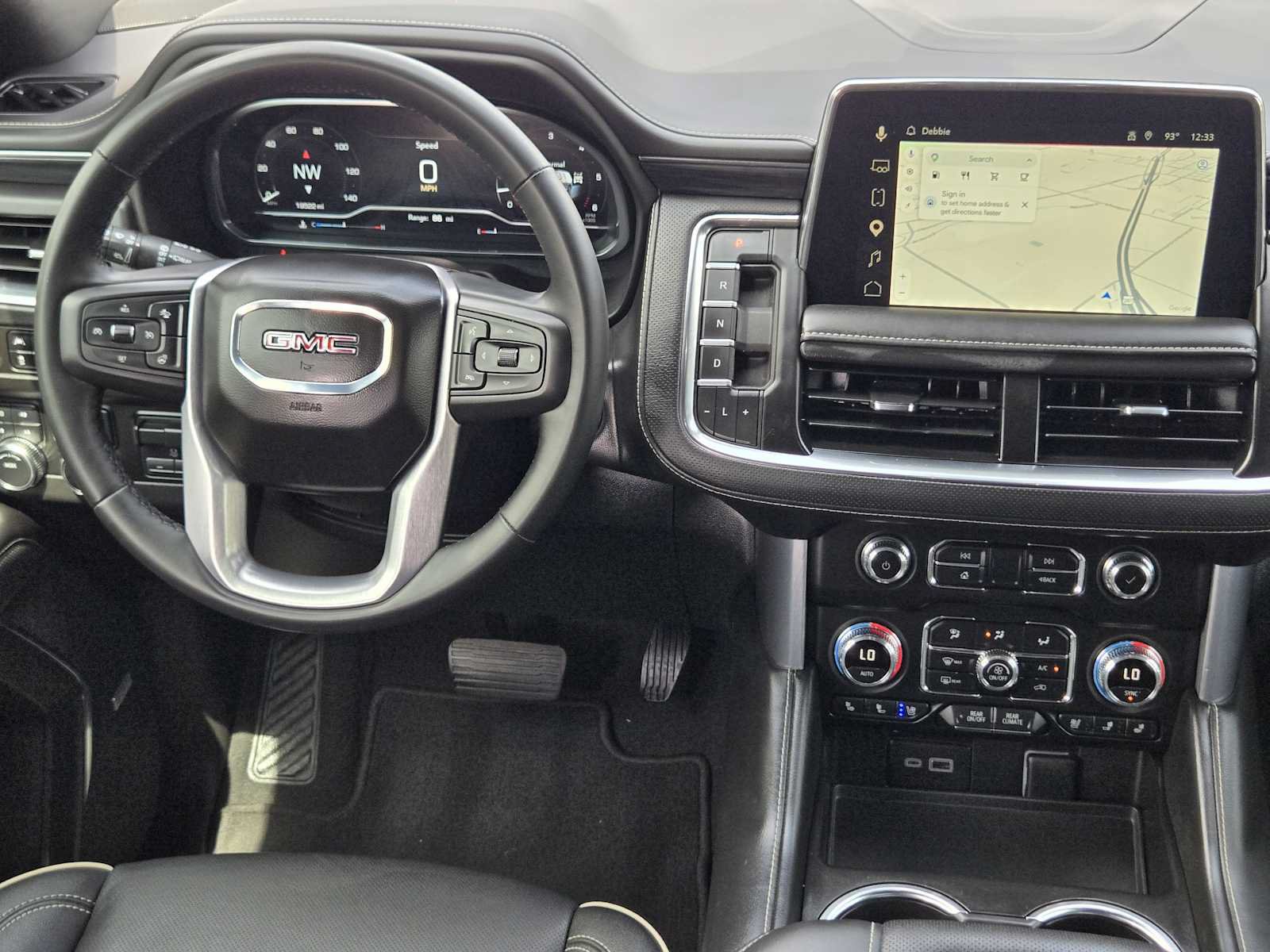 Certified 2024 GMC Yukon SLT w/ SLT Luxury Package AWD/4WD image 25