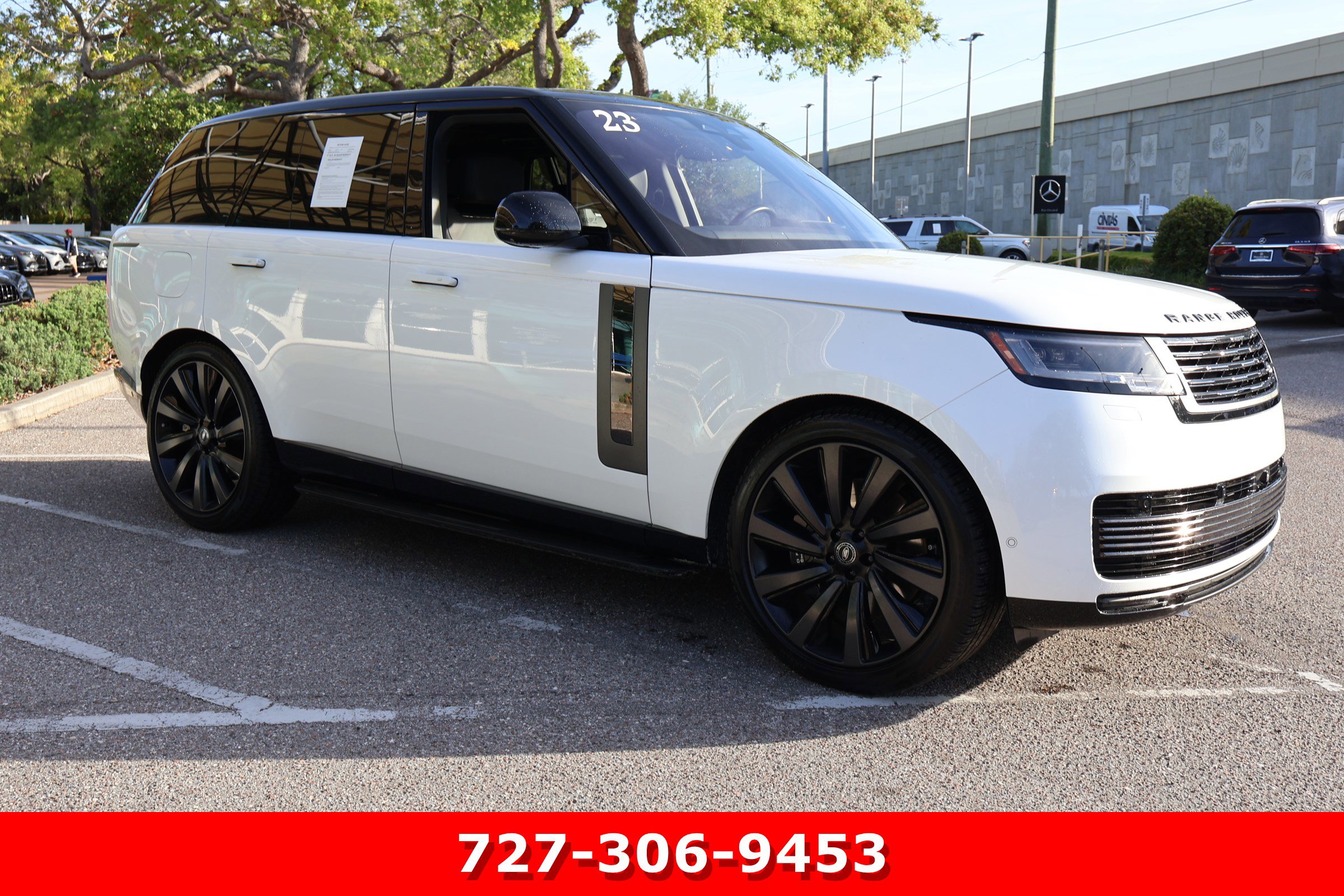 Used 2023 Land Rover Range Rover SV AWD/4WD image 11