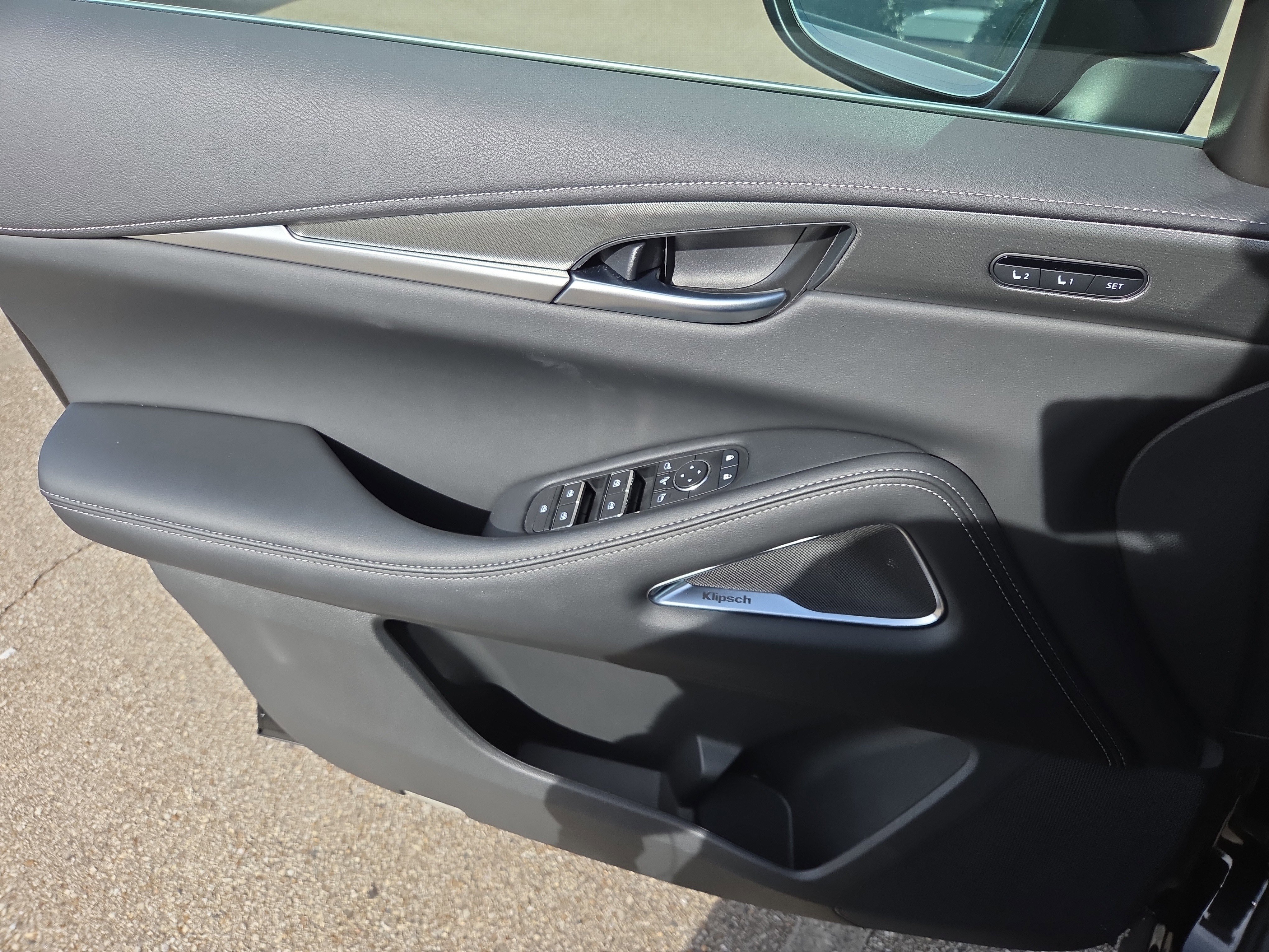 Used 2026 INFINITI QX60 Luxe w/ Cargo Package image 6