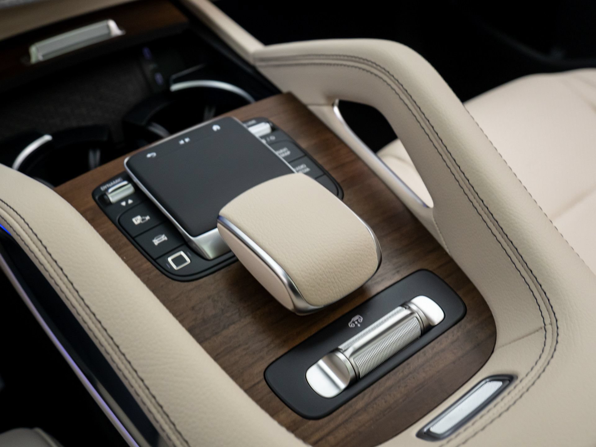 New 2026 Mercedes-Benz GLS 450 4MATIC image 30