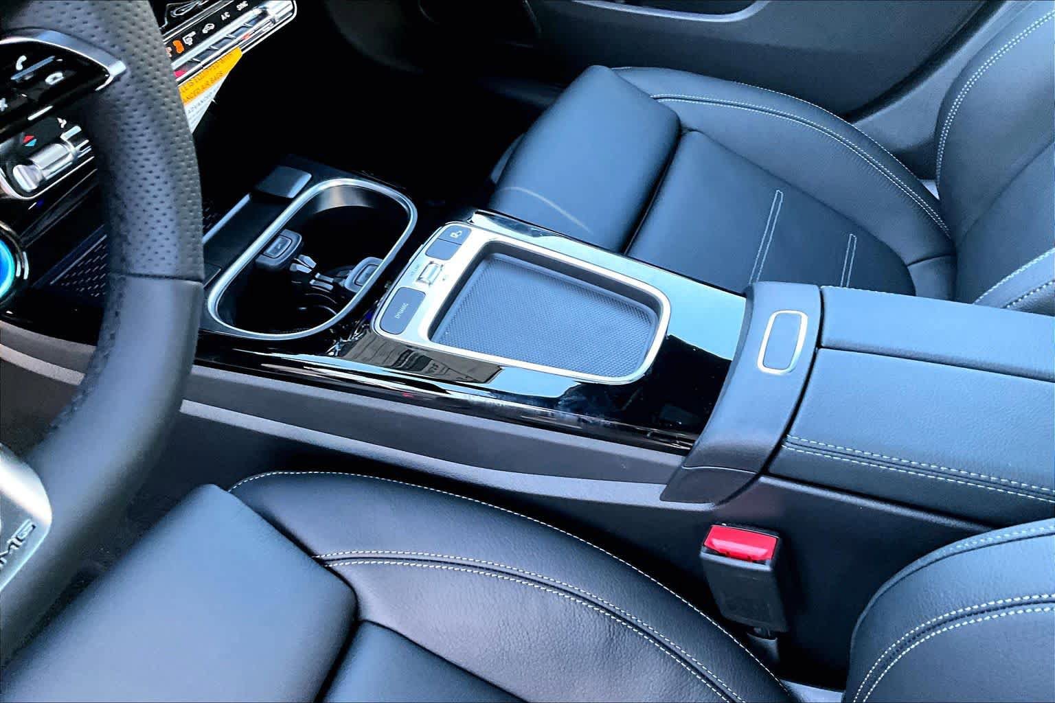 New 2026 Mercedes-Benz CLA 35 AMG 4MATIC image 11