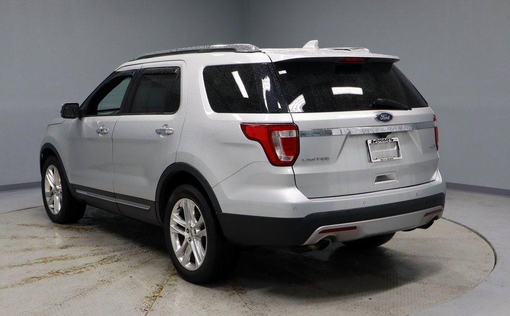 Used 2016 Ford Explorer Limited image 11