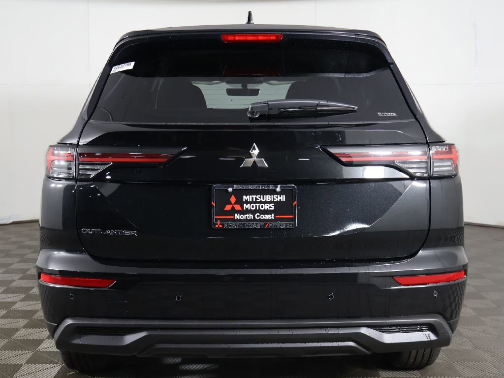 New 2026 Mitsubishi Outlander ES AWD/4WD image 12