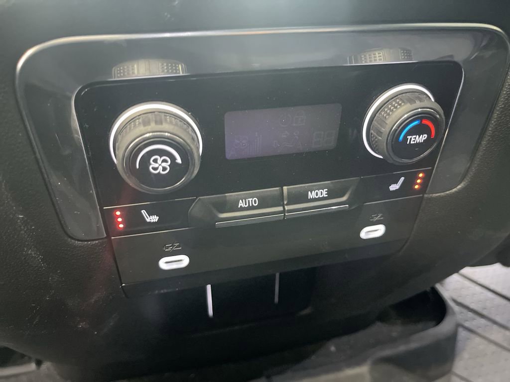 Used 2023 Chevrolet Tahoe Premier w/ Premium Package image 40