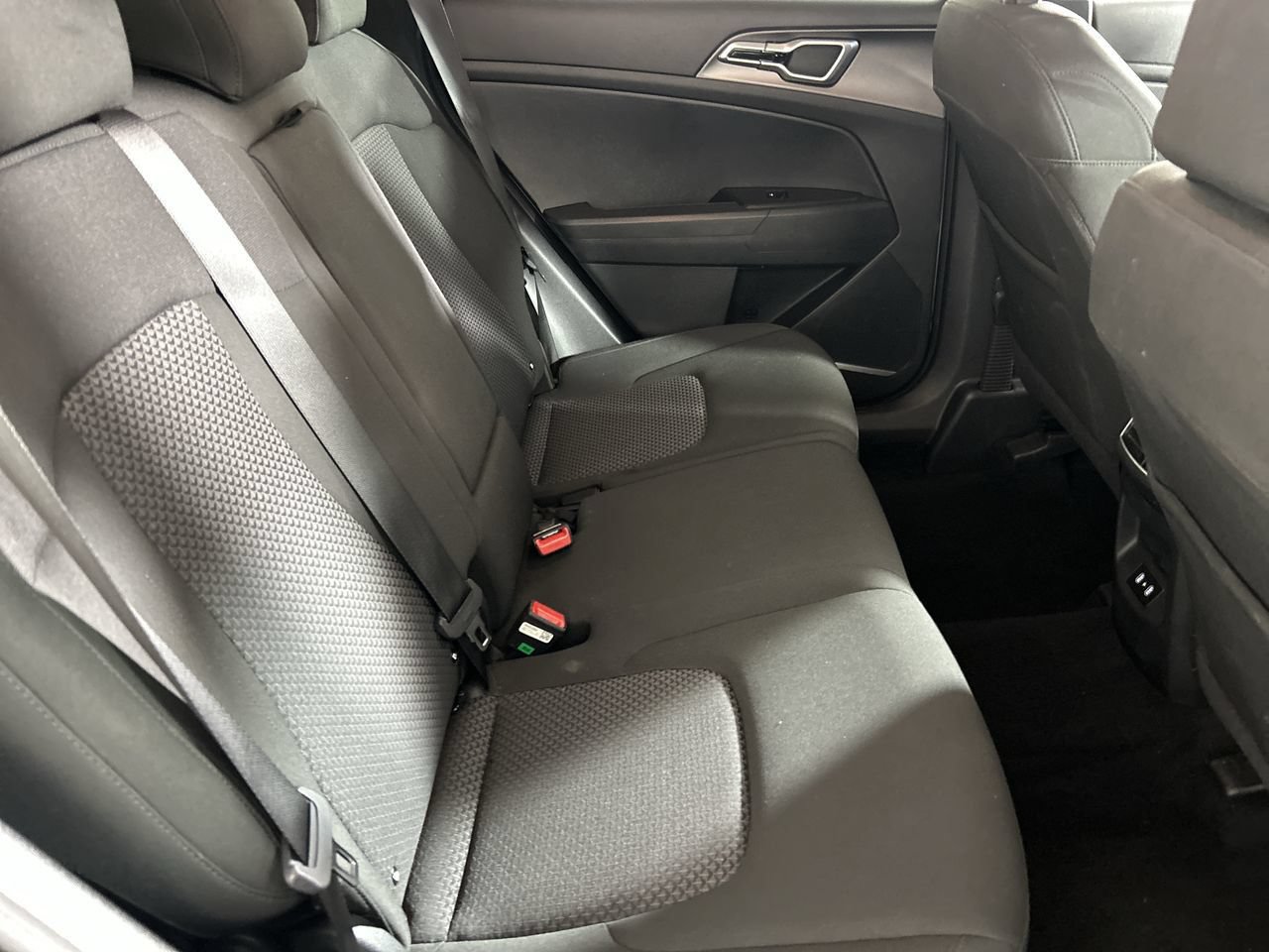 Used 2026 Kia Sportage LX FWD image 25