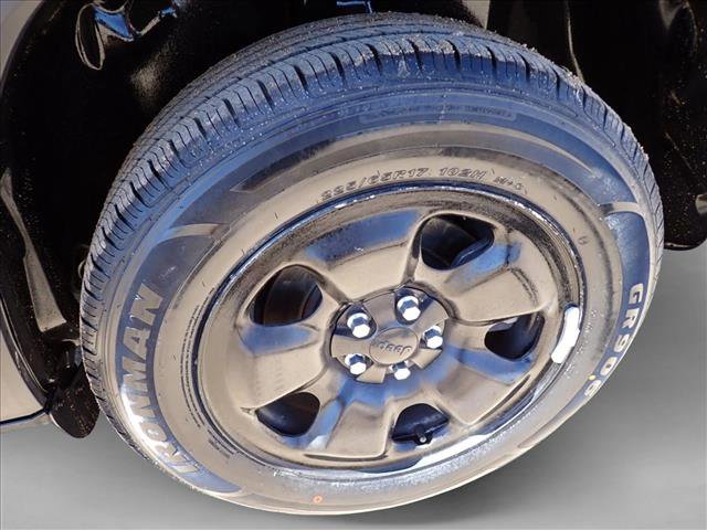 Used 2015 Jeep Cherokee Sport AWD/4WD image 7