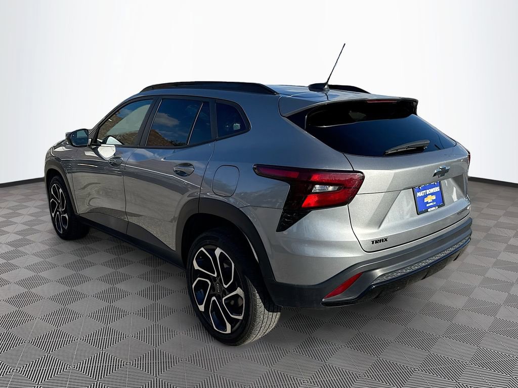 Used 2024 Chevrolet Trax RS w/ Driver Confidence Package image 7