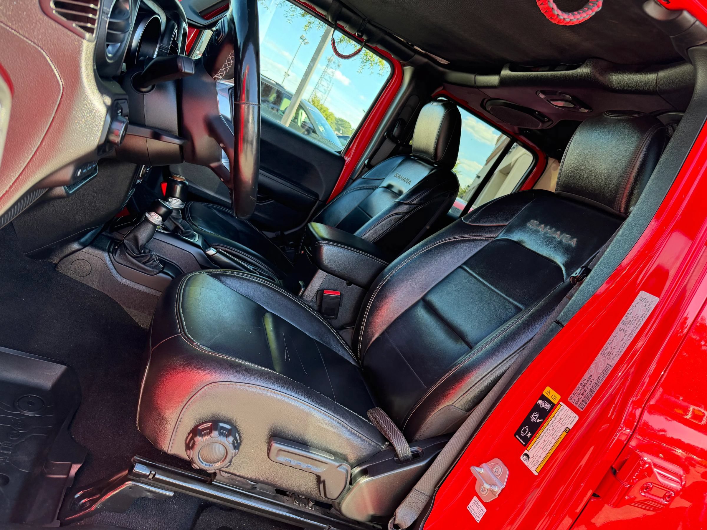 Used 2021 Jeep Wrangler Unlimited Sahara w/ Cold Weather Group AWD/4WD image 10