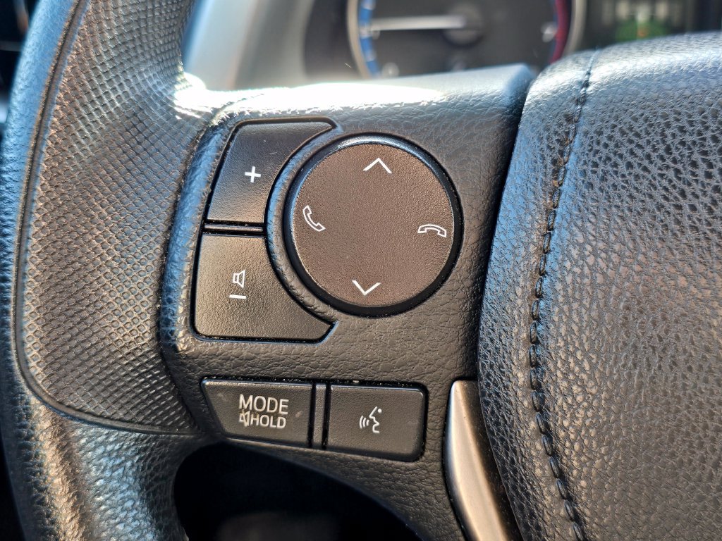 Used 2017 Toyota RAV4 LE w/ All Weather Liner Package AWD/4WD image 30