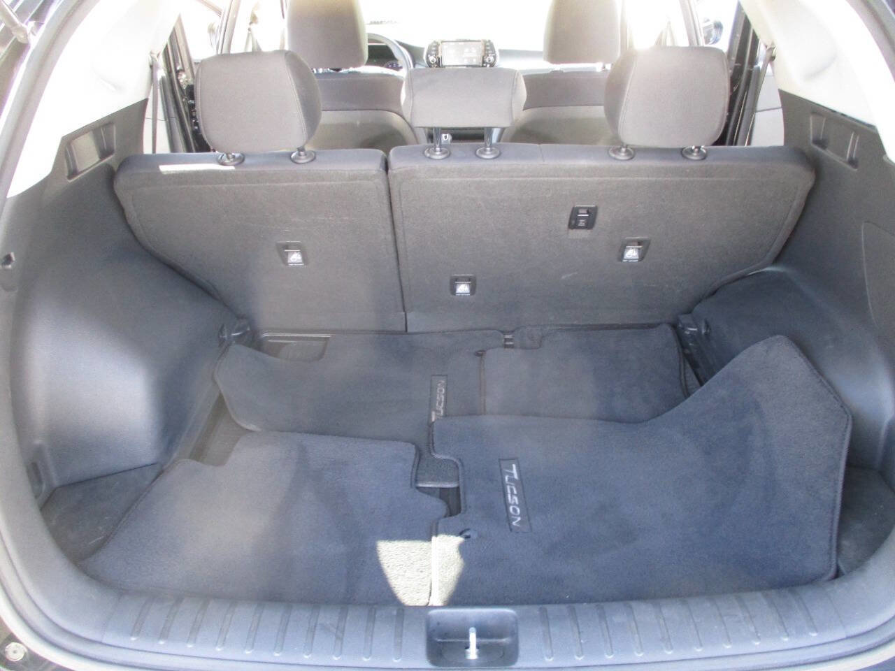 Used 2019 Hyundai Tucson Value AWD/4WD image 30
