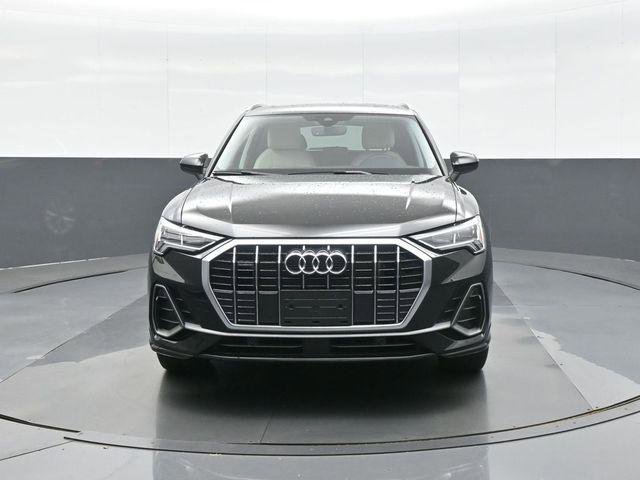 Certified 2025 Audi Q3 2.0T Premium w/ Convenience Package image 2