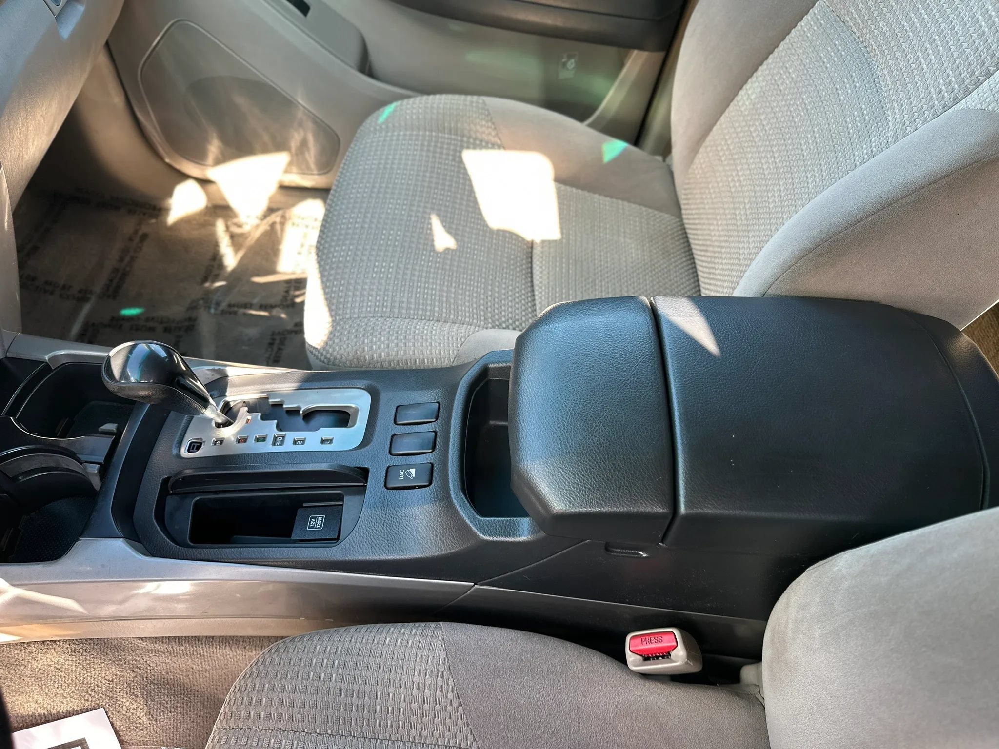 Used 2004 Toyota 4Runner Sport AWD/4WD image 35