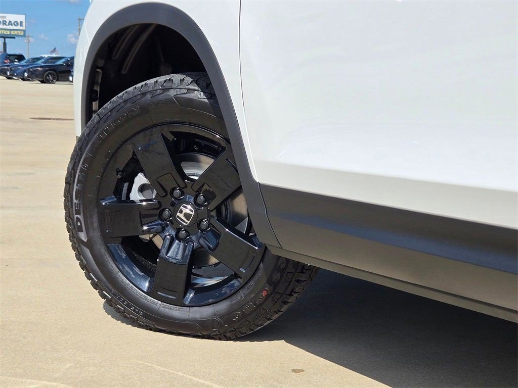 New 2026 Honda Ridgeline Black Edition image 10