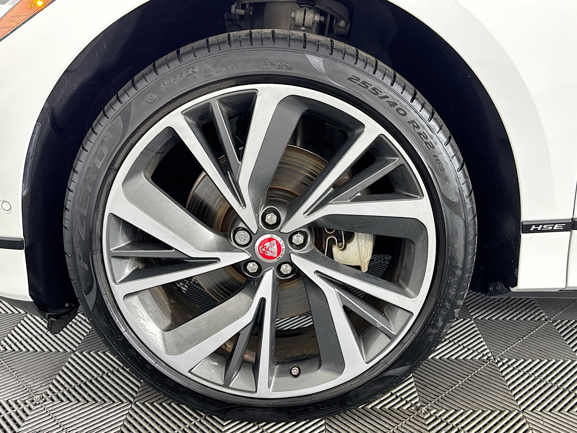 Used 2020 Jaguar I-PACE HSE image 37