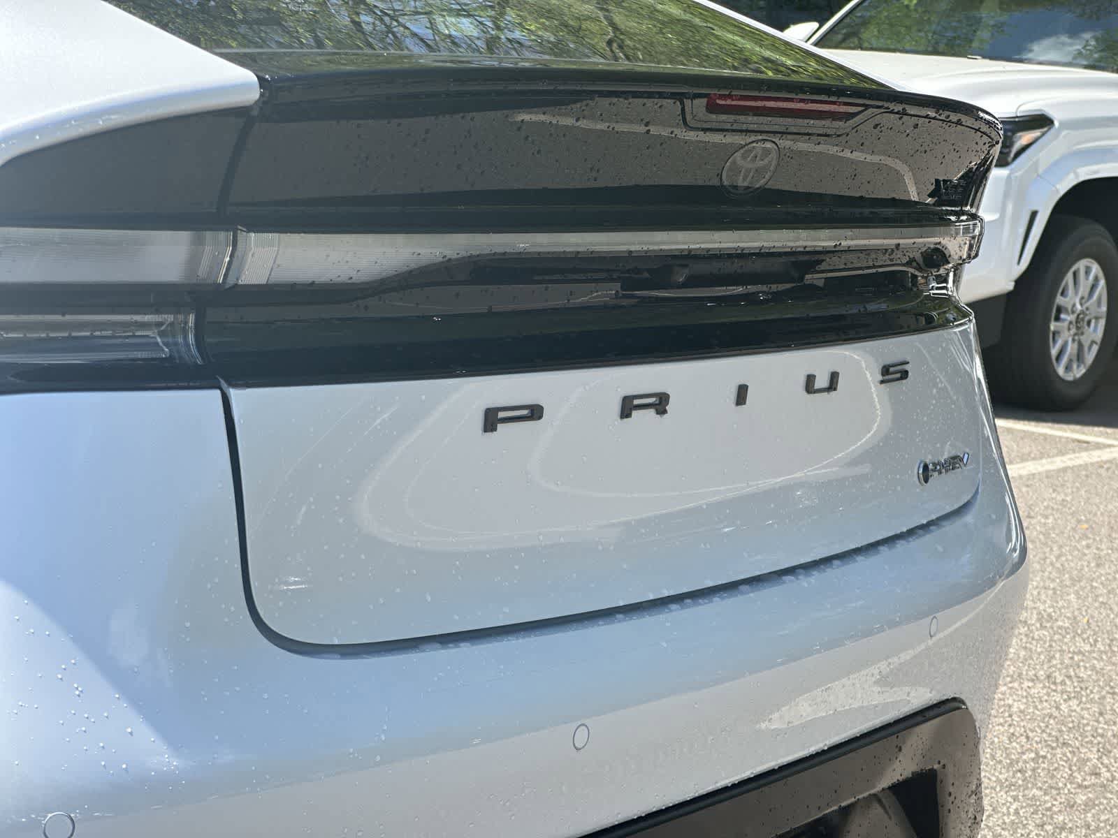 New 2026 Toyota Prius Plug-In Hybrid FWD image 17