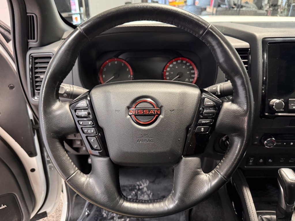 Used 2022 Nissan Frontier PRO-4X AWD/4WD image 13