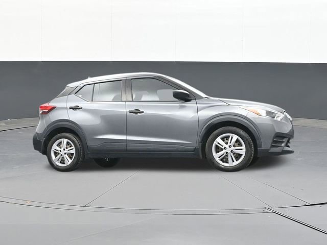 Used 2019 Nissan Kicks S image 48