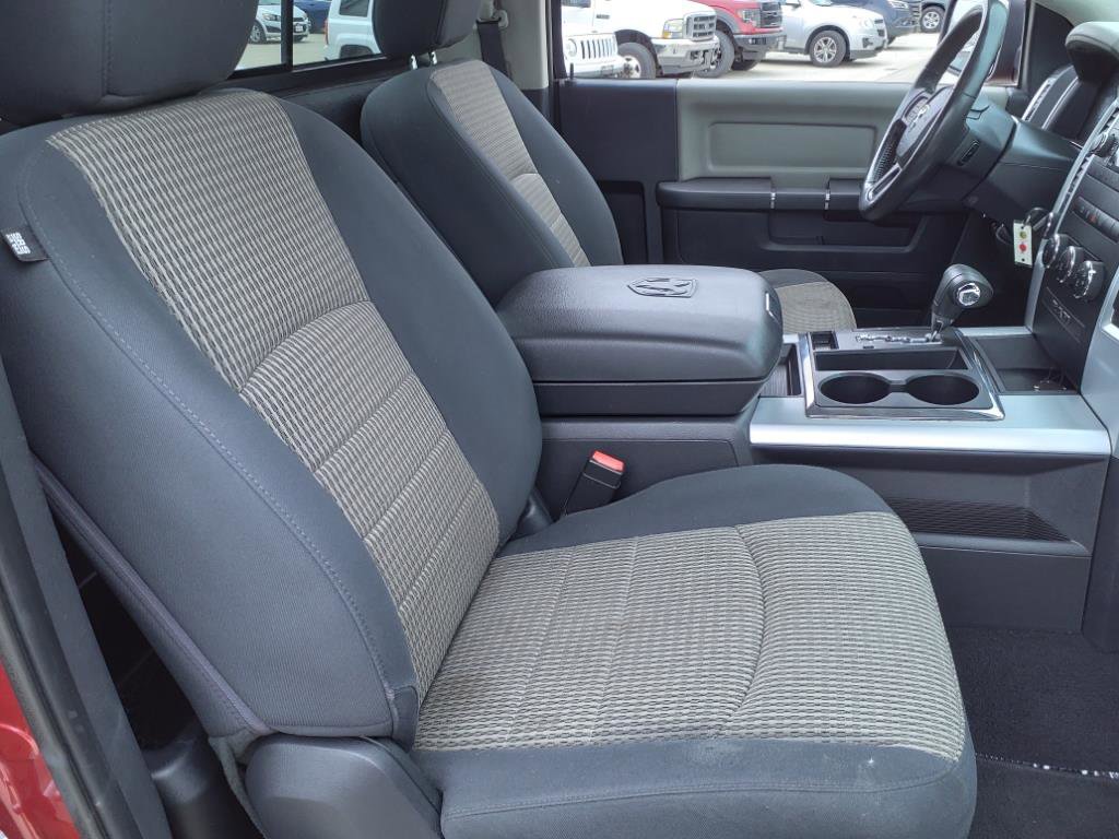 Used 2012 RAM 1500 Classic SLT w/ Luxury Group image 12