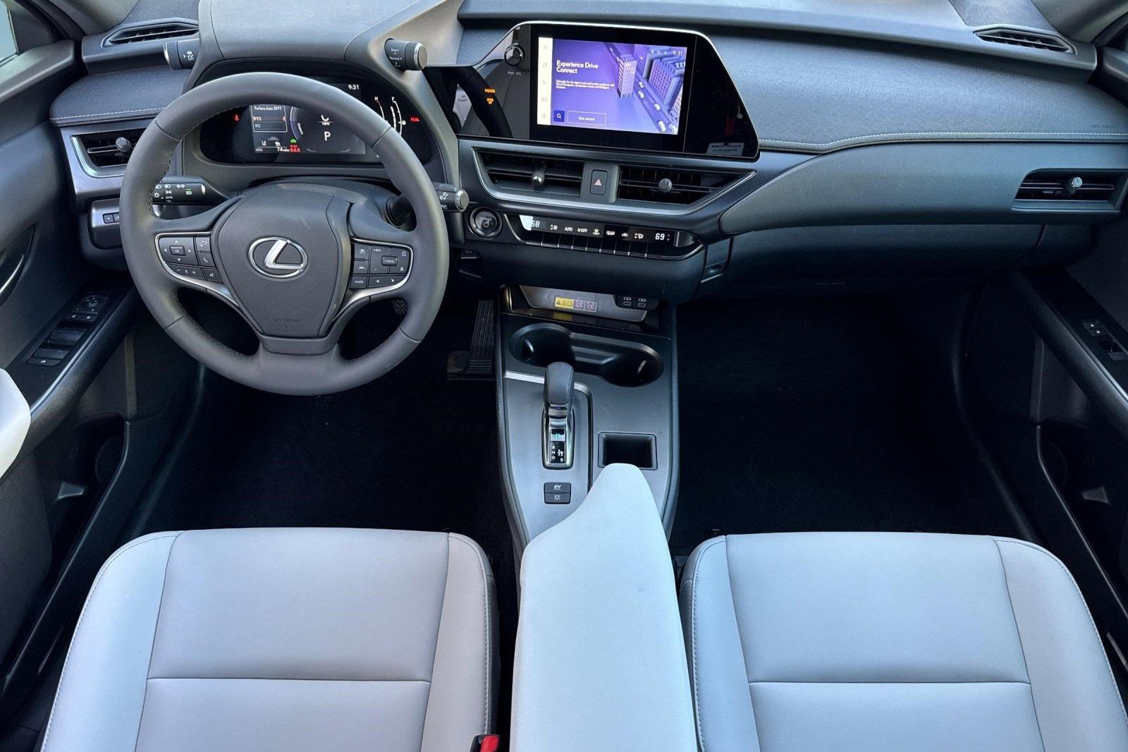 New 2026 Lexus UX 300h FWD image 25