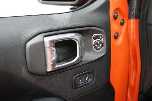 Used 2023 Jeep Wrangler Unlimited Rubicon 392 image 16