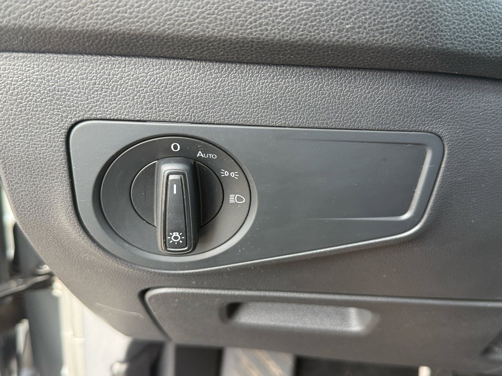 Used 2023 Volkswagen Tiguan S image 23