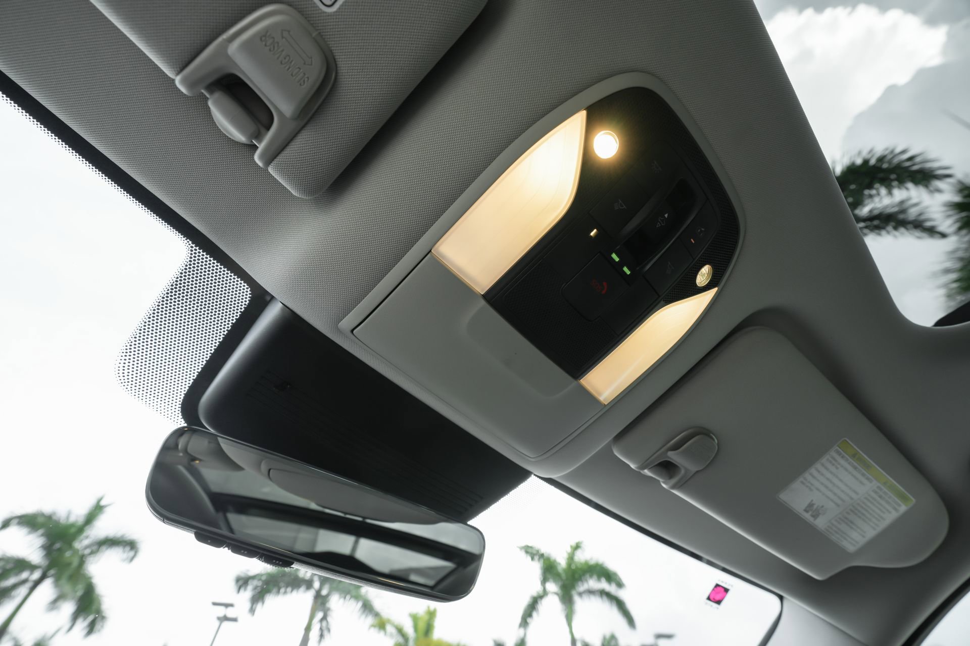 Used 2025 INFINITI QX50 Luxe image 17