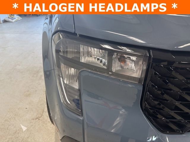 New 2025 Ford Maverick XLT w/ Black Appearance Package image 33