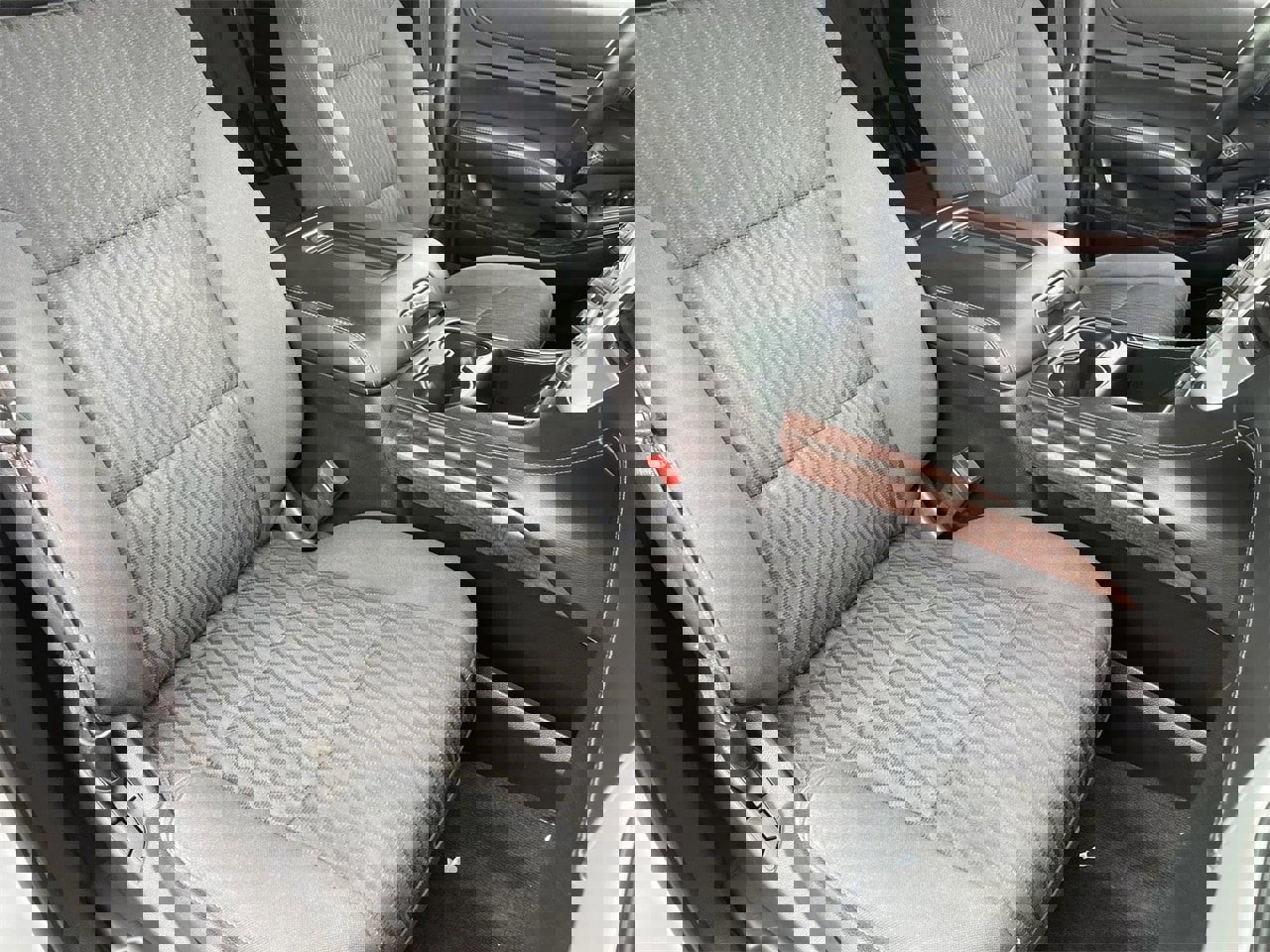 Used 2015 GMC Yukon SLE w/ Convenience Package image 8