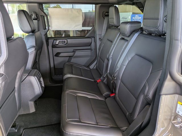 New 2025 Ford Bronco Outer Banks image 15