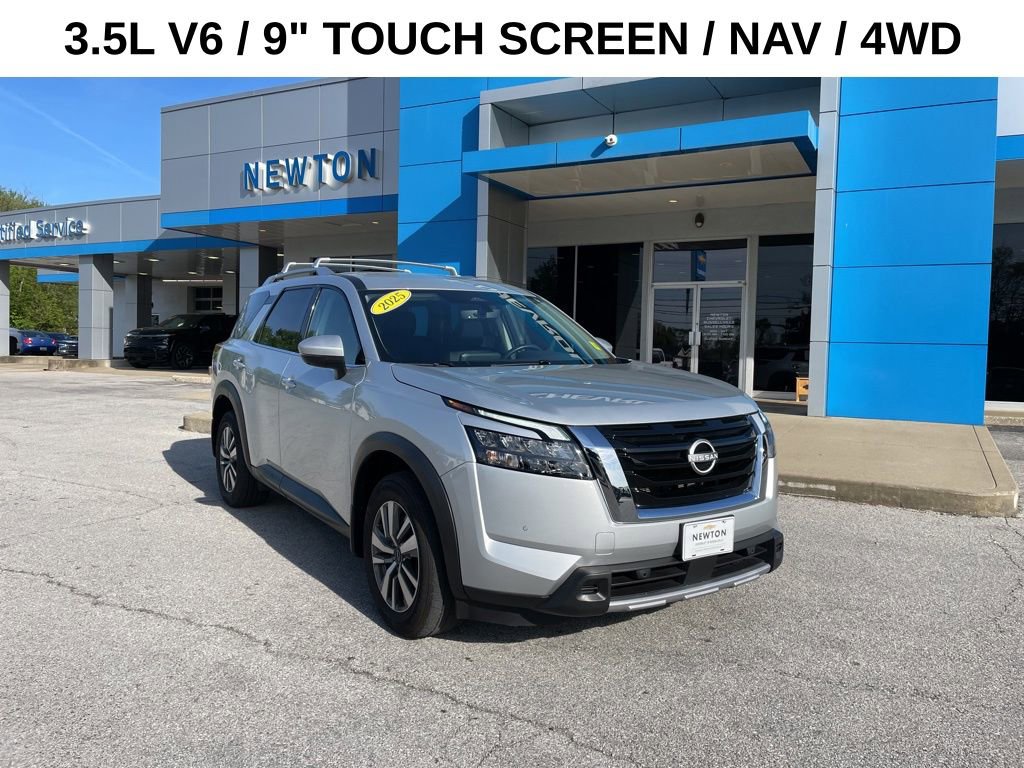 Used 2025 Nissan Pathfinder SL