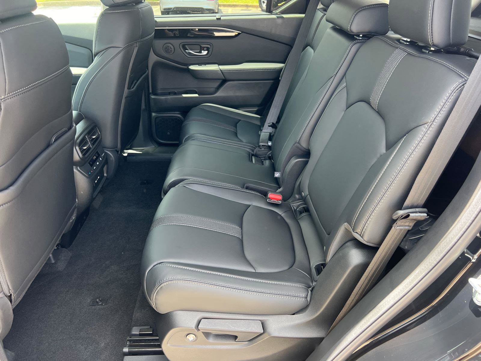New 2025 Honda Pilot EX-L image 11