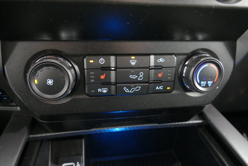 Used 2019 Ford F150 XLT w/ Equipment Group 302A Luxury AWD/4WD image 22